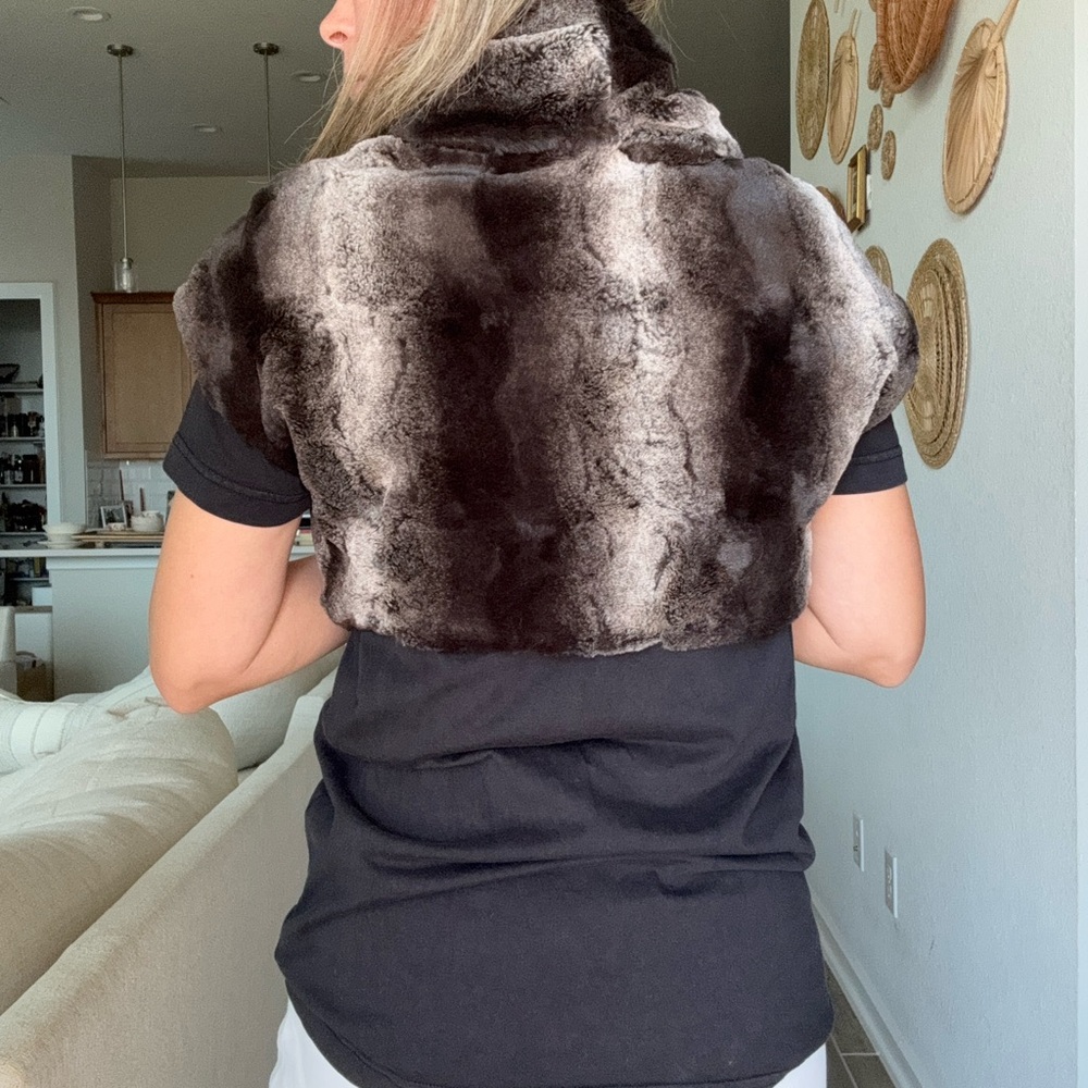 Mango Dark Brown Faux Fur Vest Size Small - Picture 5 of 8